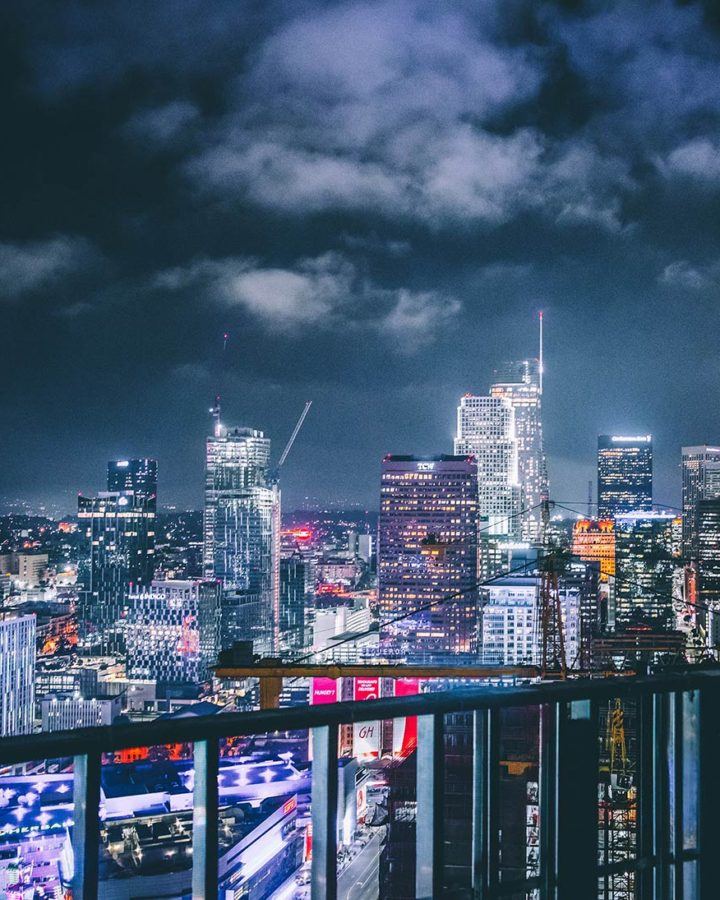 los angeles building skyline at night